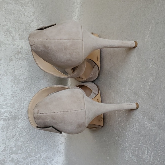 VINCE CAMUTO Carlotte Biege Taupe Suede Leather Upper D'Orsay Pump SIZE: 11M - Picture 10 of 13